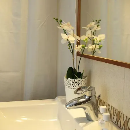 Sleeping To The Sound Of Fado ליסבון